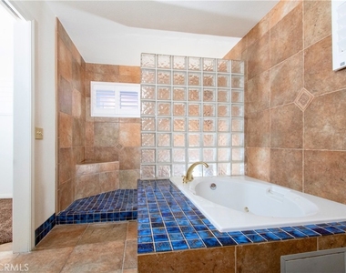 64337 Doral Drive - Photo Thumbnail 21