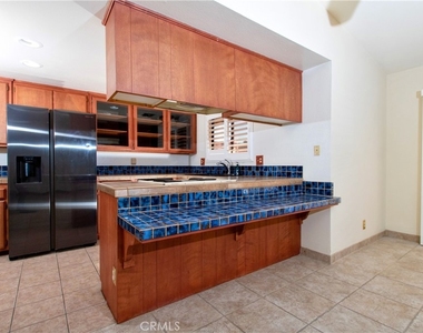 64337 Doral Drive - Photo Thumbnail 4