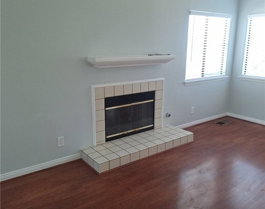 13449 Murphy Hill Drive - Photo Thumbnail 10