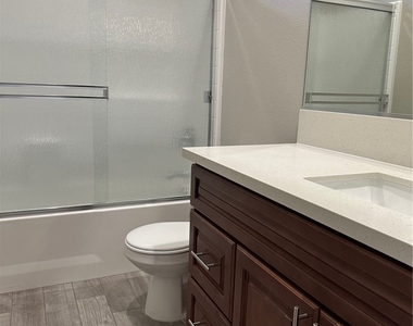 16437 Juniper Street - Photo Thumbnail 2