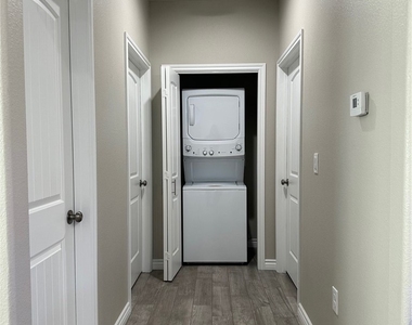 16437 Juniper Street - Photo Thumbnail 10