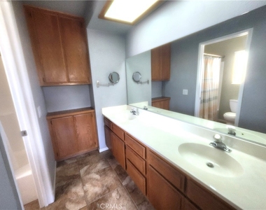 15181 Kimball - Photo Thumbnail 20