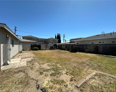 4754 Grace Avenue - Photo Thumbnail 12