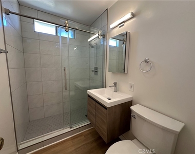 4754 Grace Avenue - Photo Thumbnail 6