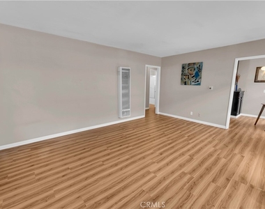 1250 E 1st Street - Photo Thumbnail 8