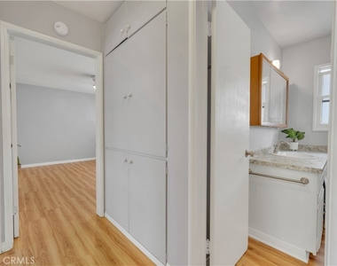 1250 E 1st Street - Photo Thumbnail 15