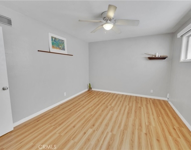 1250 E 1st Street - Photo Thumbnail 24