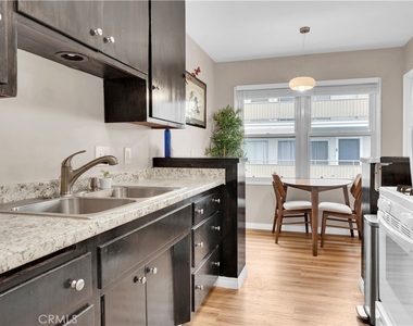 1250 E 1st Street - Photo Thumbnail 14