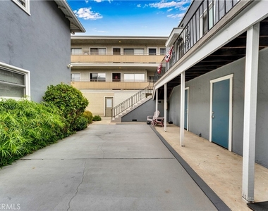 1250 E 1st Street - Photo Thumbnail 27