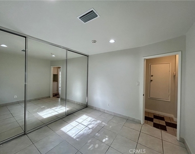 3132 Estado Street - Photo Thumbnail 19