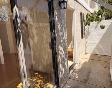 2519 Kansas - Photo Thumbnail 4