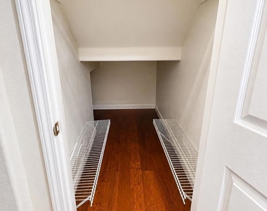 2103 Maidenhair Way - Photo Thumbnail 21
