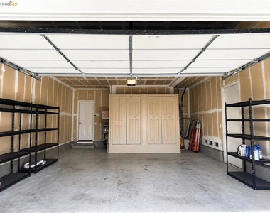 2103 Maidenhair Way - Photo Thumbnail 34