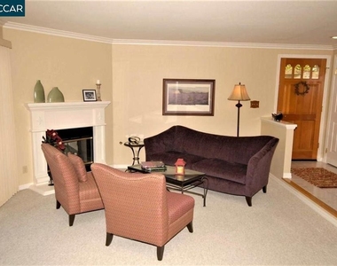 365 Bellflower Dr - Photo Thumbnail 4