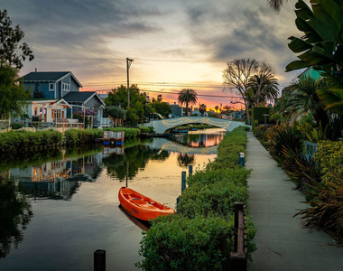 417 Venice Way - Photo Thumbnail 26
