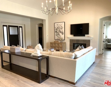 81765 Four Seasons Place - Photo Thumbnail 6