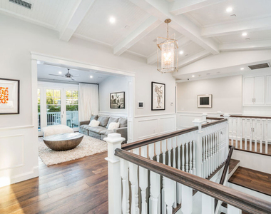 4800 Zelzah Avenue - Photo Thumbnail 27