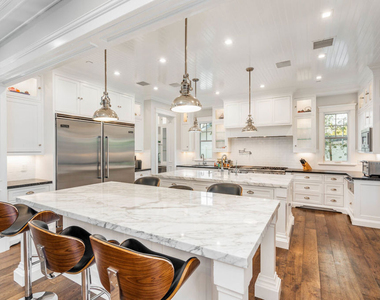 4800 Zelzah Avenue - Photo Thumbnail 7