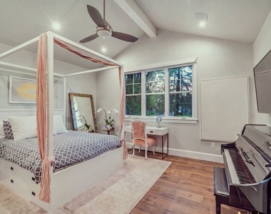 4800 Zelzah Avenue - Photo Thumbnail 39