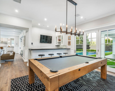 4800 Zelzah Avenue - Photo Thumbnail 24