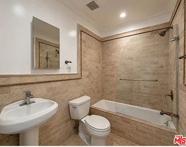 1028 12th Street - Photo Thumbnail 10