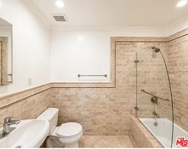 1028 12th Street - Photo Thumbnail 13