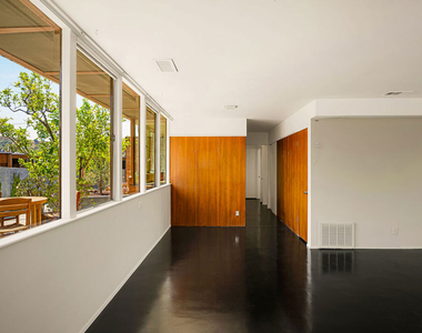 541 Suncourt Terrace - Photo Thumbnail 11