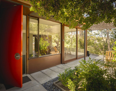 541 Suncourt Terrace - Photo Thumbnail 4