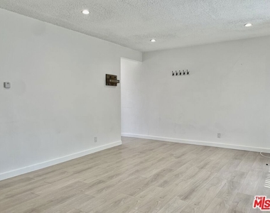 629 Hardin Drive - Photo Thumbnail 1