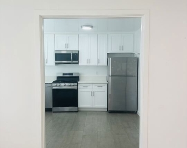 629 Hardin Drive - Photo Thumbnail 3
