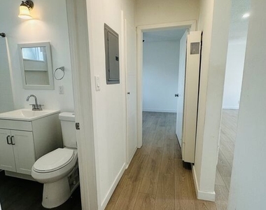629 Hardin Drive - Photo Thumbnail 5
