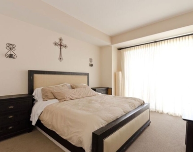 7250 Franklin Avenue - Photo Thumbnail 27