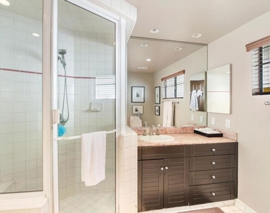 3200 Primera Avenue - Photo Thumbnail 16