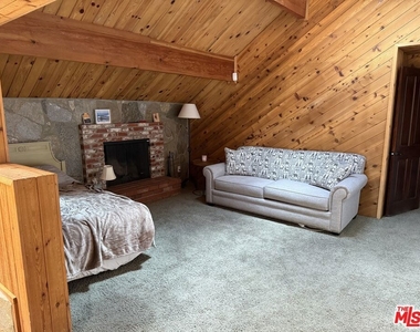 1196 Willow Lane - Photo Thumbnail 37