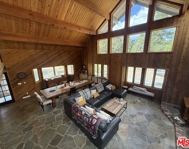 1196 Willow Lane - Photo Thumbnail 4