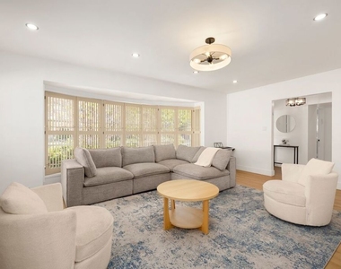 9719 Kirkside Road - Photo Thumbnail 8