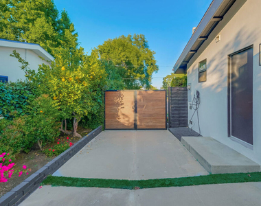 5715 Corteen Place - Photo Thumbnail 23