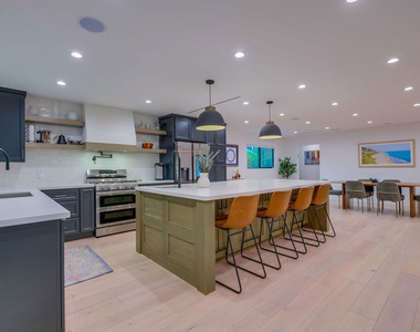 5715 Corteen Place - Photo Thumbnail 7