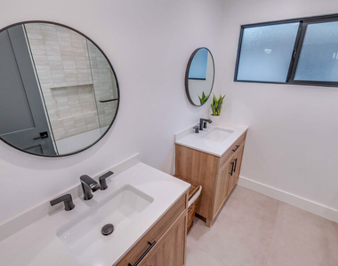 5715 Corteen Place - Photo Thumbnail 20