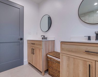 5715 Corteen Place - Photo Thumbnail 21