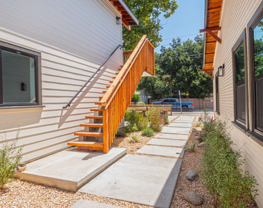 593 E 9th Street - Photo Thumbnail 5