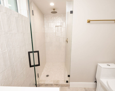 593 E 9th Street - Photo Thumbnail 11