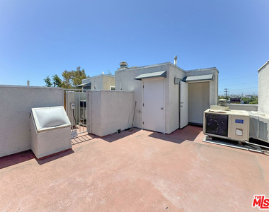 1733 Malcolm Avenue - Photo Thumbnail 7