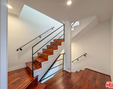 1733 Malcolm Avenue - Photo Thumbnail 6