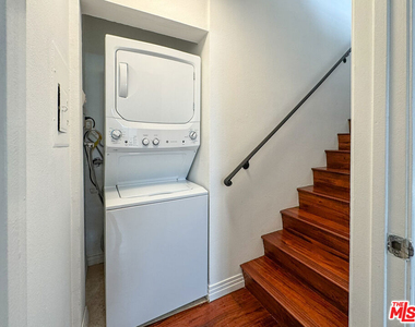 1733 Malcolm Avenue - Photo Thumbnail 21