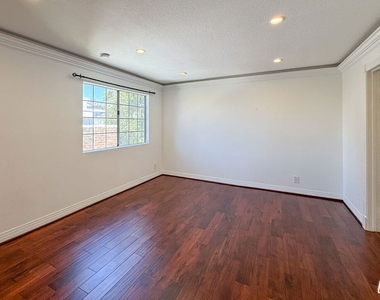 1733 Malcolm Avenue - Photo Thumbnail 10