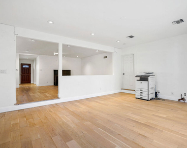 649 Tufts Avenue - Photo Thumbnail 25