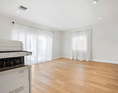 649 Tufts Avenue - Photo Thumbnail 22