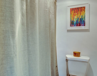 11645 Montana Avenue - Photo Thumbnail 18