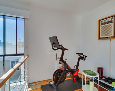 11645 Montana Avenue - Photo Thumbnail 14